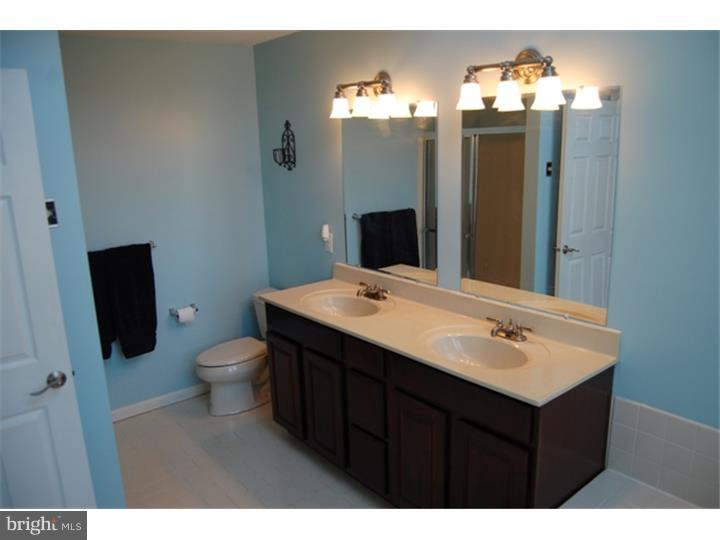297 Fox Run Exton, PA 19341 - Photo 15 of 20 Master Bathroom