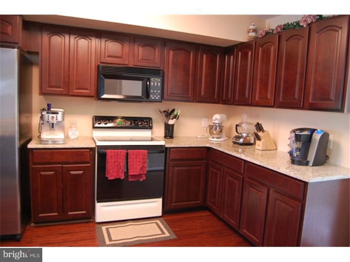 297 Fox Run Exton, PA 19341 - Photo 5 of 20 Kitchen