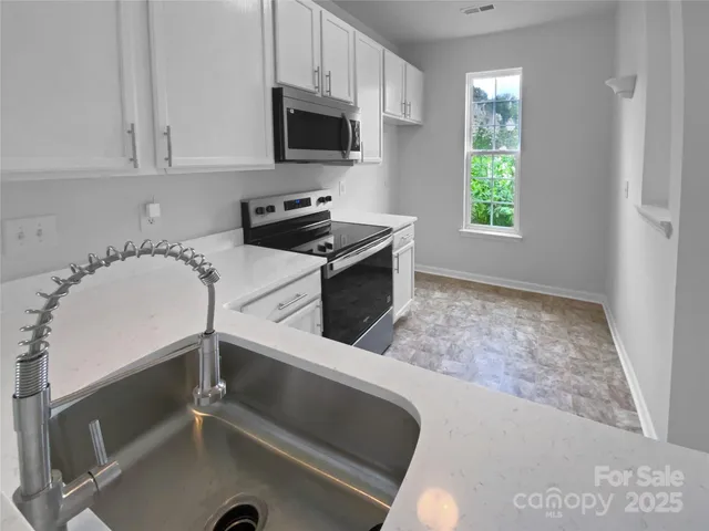 $260,000 | 6612 Tor Drive, Charlotte, NC 28269