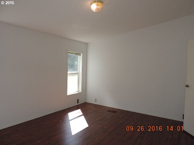 121 Meadow Crest Road Carson, WA 98610 - Photo 11 of 21 Bedroom, Primary