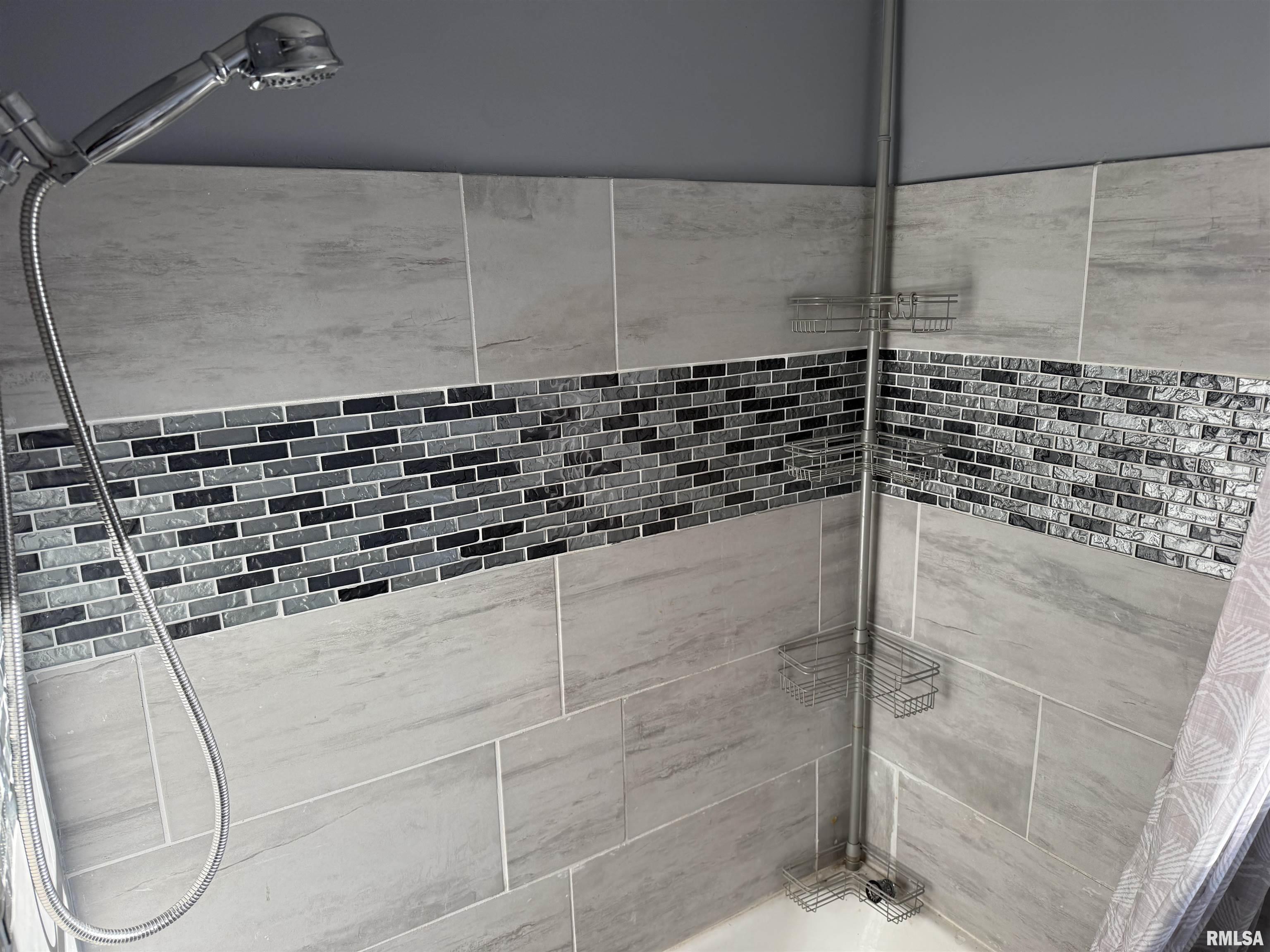 2324 South 8th Street Springfield, IL 62703 - Photo 3 of 11