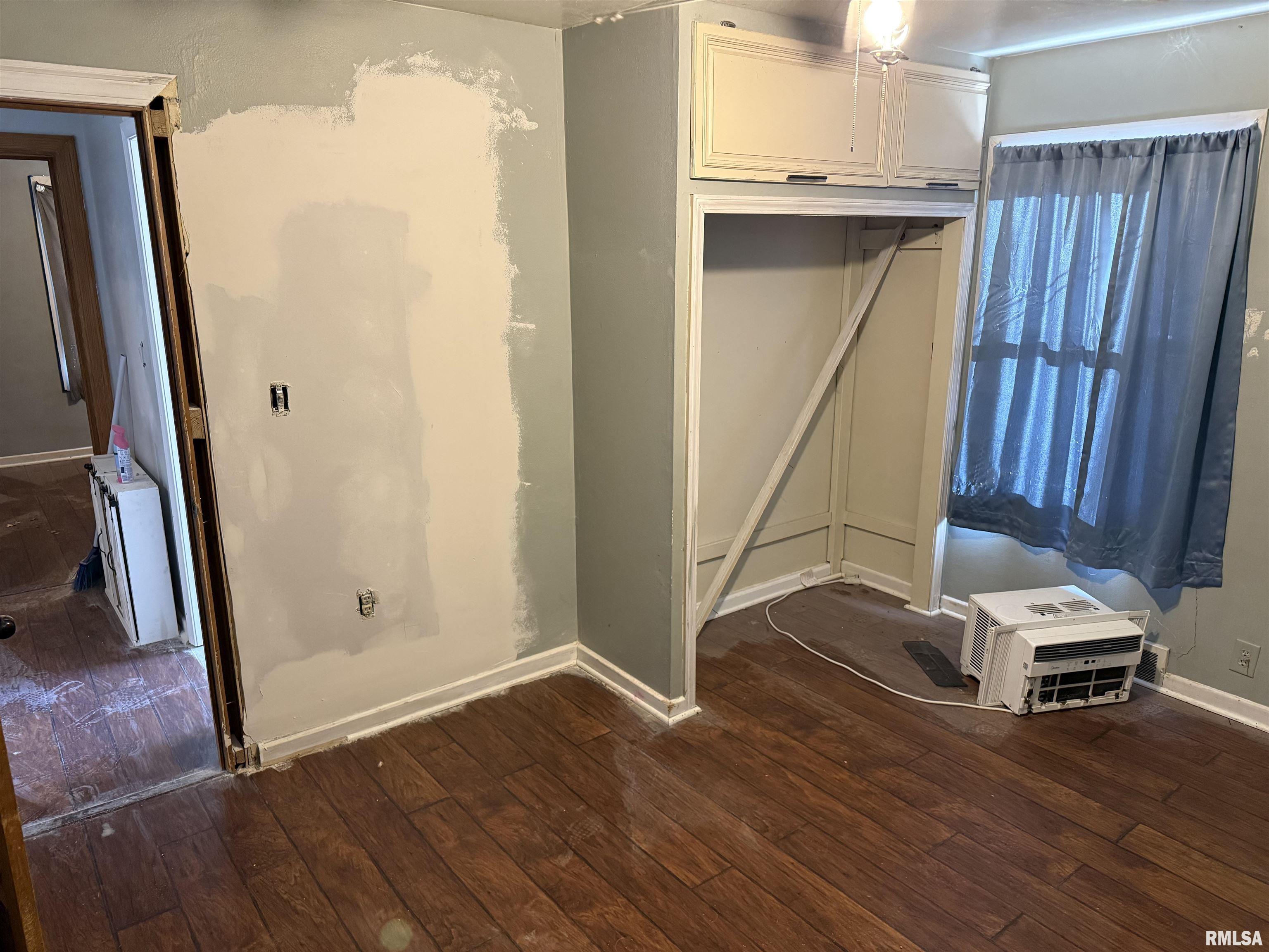 2324 South 8th Street Springfield, IL 62703 - Photo 4 of 11