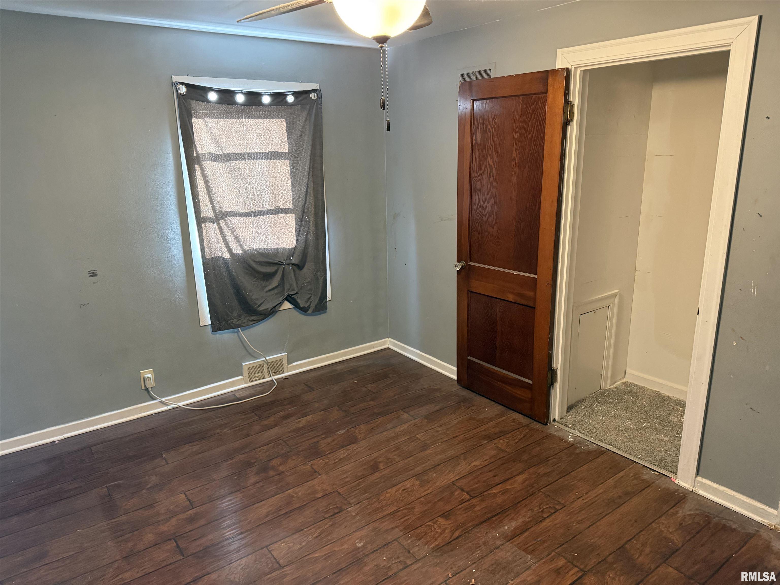 2324 South 8th Street Springfield, IL 62703 - Photo 5 of 11