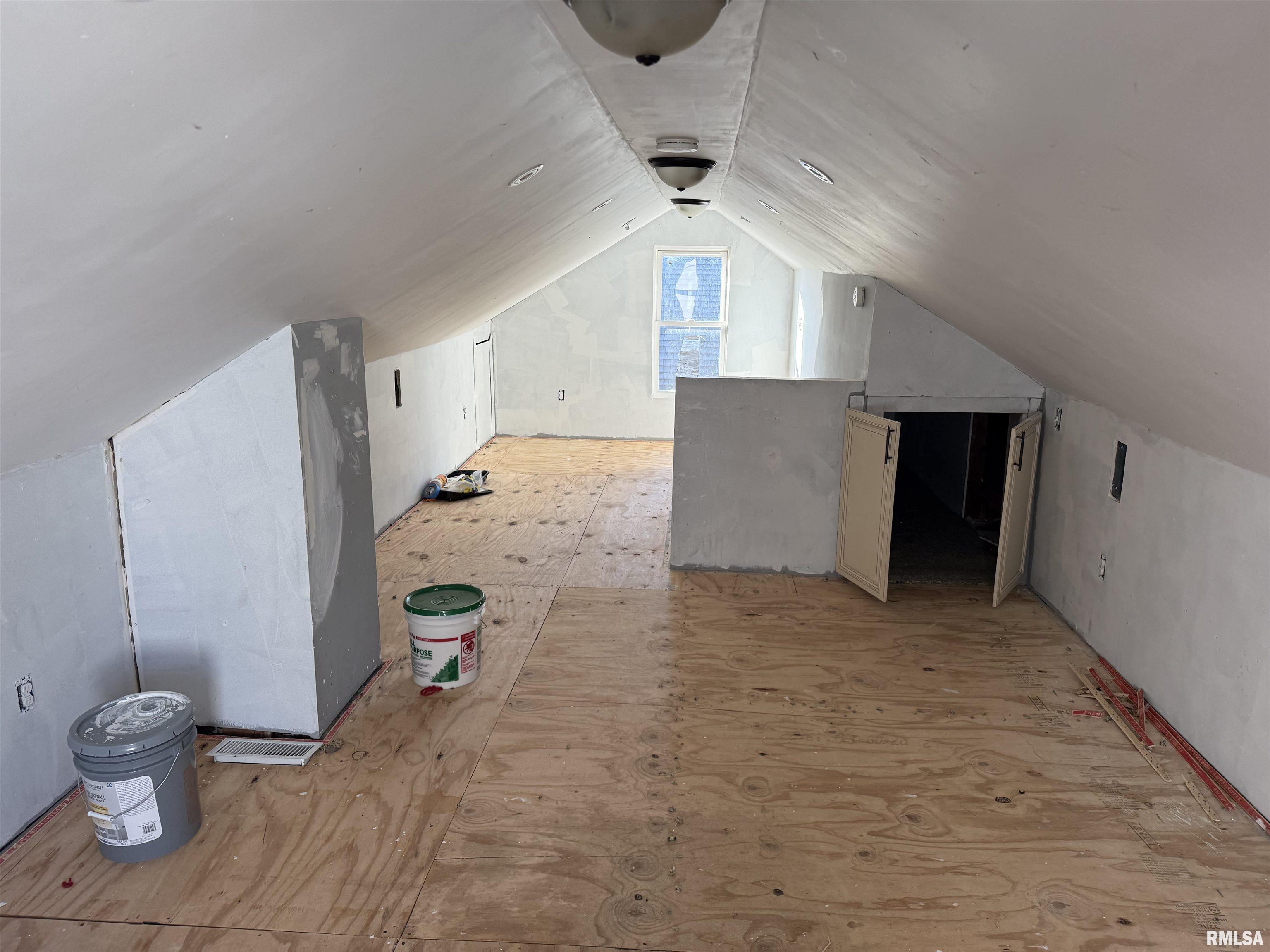 2324 South 8th Street Springfield, IL 62703 - Photo 6 of 11