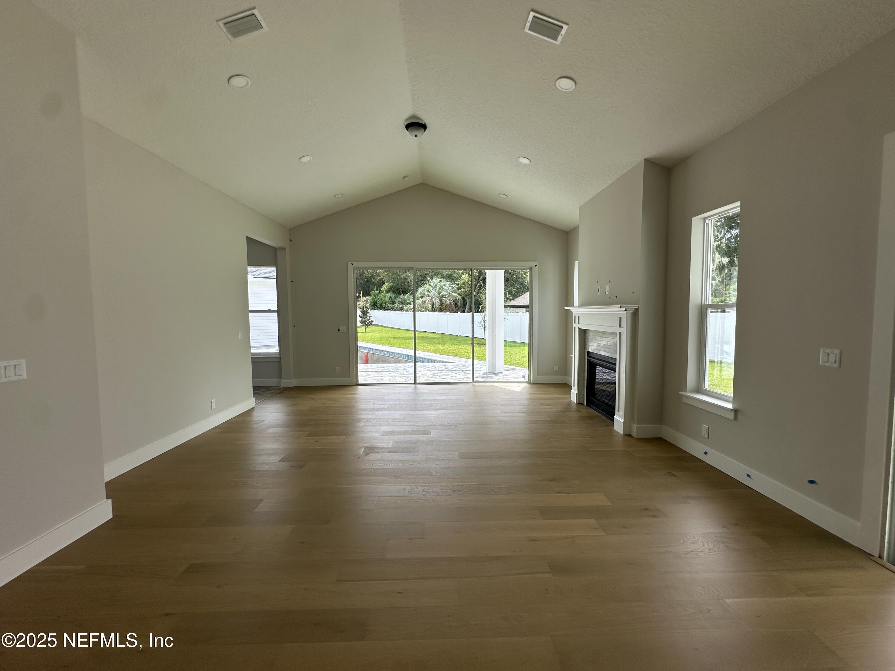 809 Brandywine Court St. Augustine, FL 32086 - Photo 11 of 63 Family room