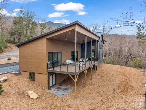 $1,250,000 | 664 Quail Ridge Road, Lake Lure, NC 28746