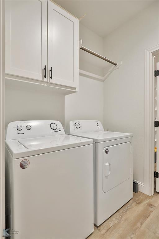 243 Beechcraft Abilene, TX 79602 - Photo 27 of 33 a utility room with dryer and washer