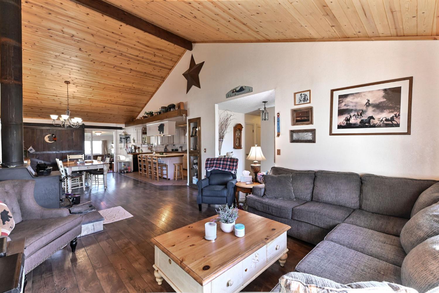 3653 Chuckwagon Drive Copperopolis, CA 95228 - Photo 18 of 73 a living room with furniture and wooden floor