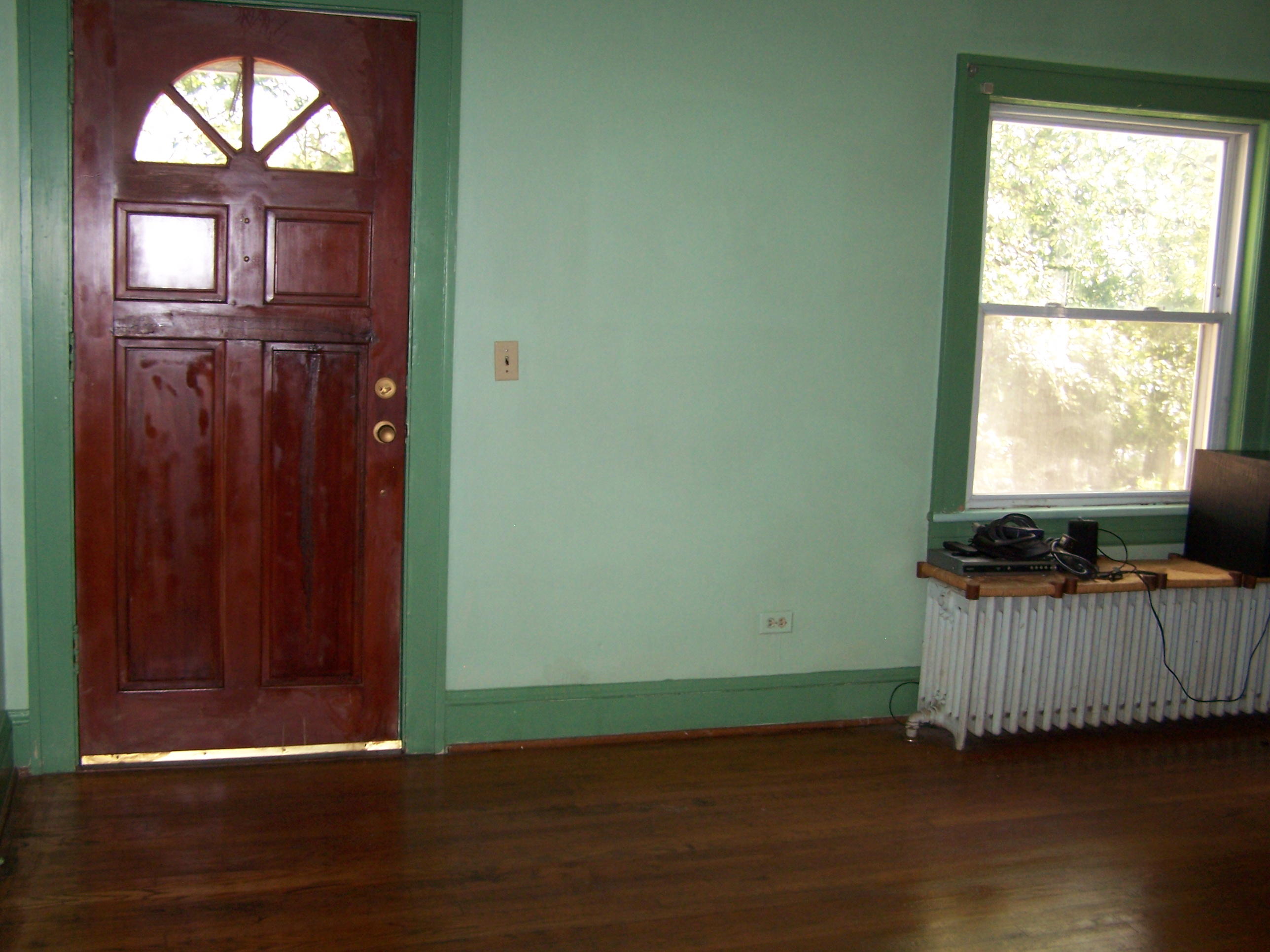 5575 Roanoke Road Fincastle, VA 24090 - Photo 13 of 29 Living Room (3)