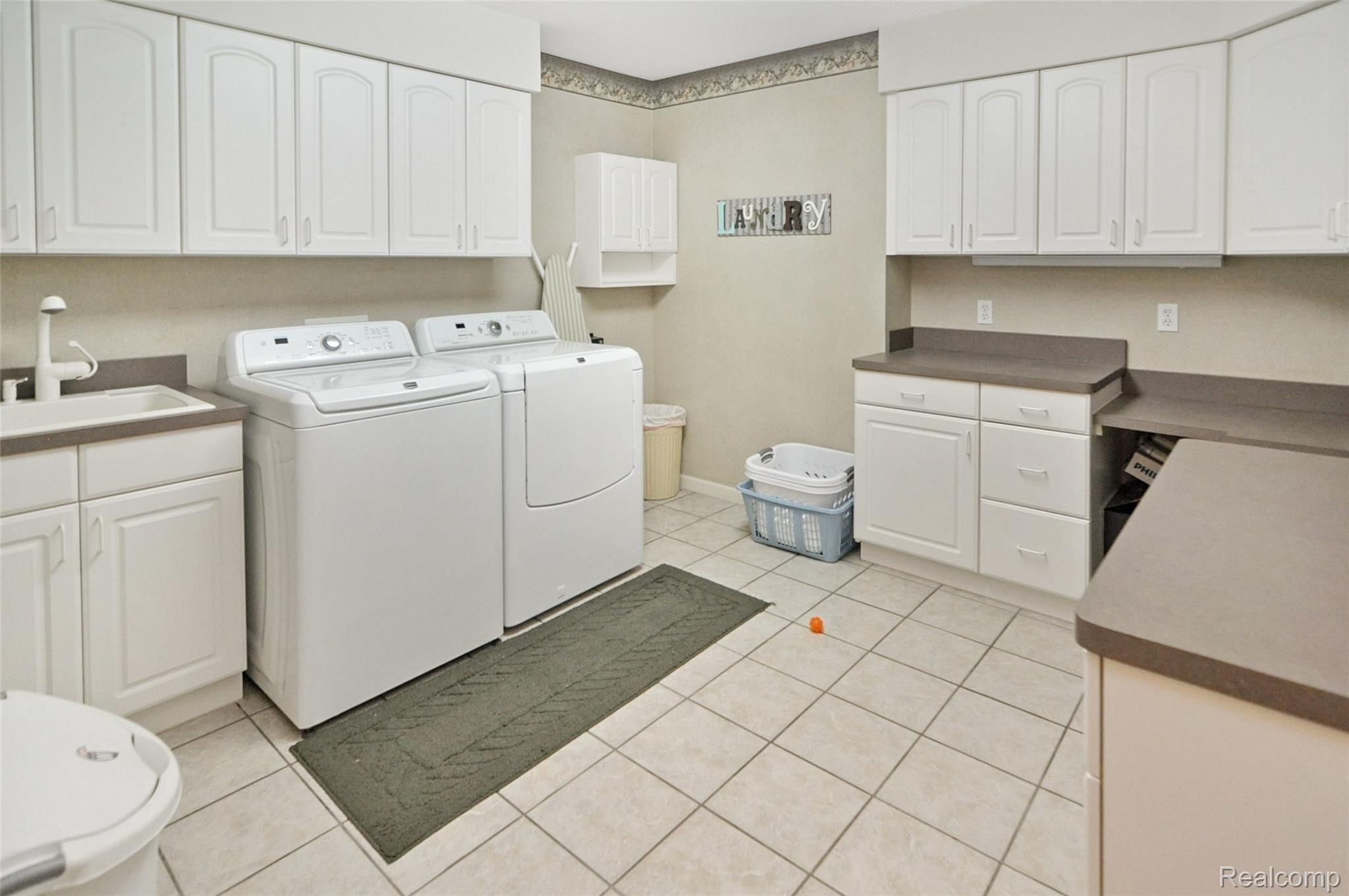 48720 Romeo Plank Road Macomb, MI 48044 - Photo 26 of 67 DSC_0718.jpg