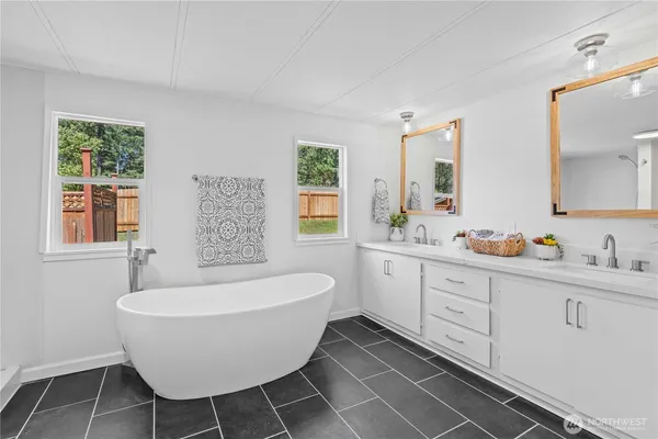 $425,000 | 6494 Glen Court Southeast, Lacey, WA 98503