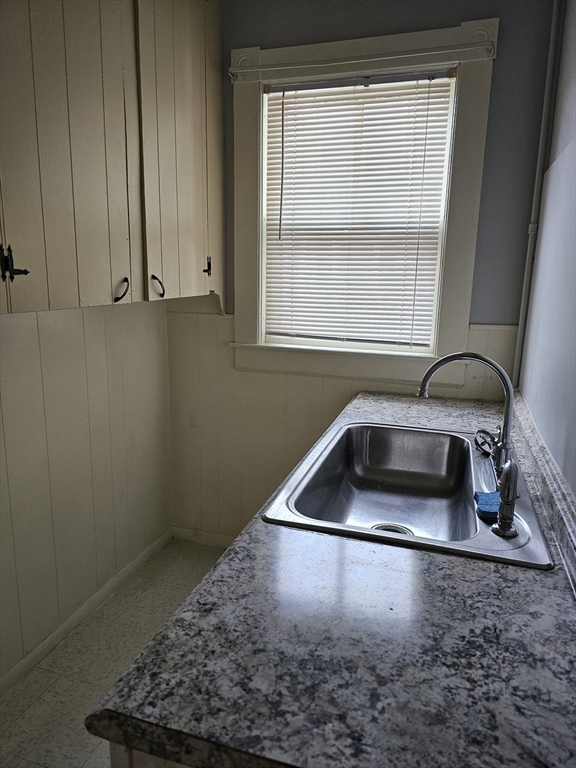 404 Stevens Street, Unit 2 Lowell, MA 01851 - Photo 5 of 12