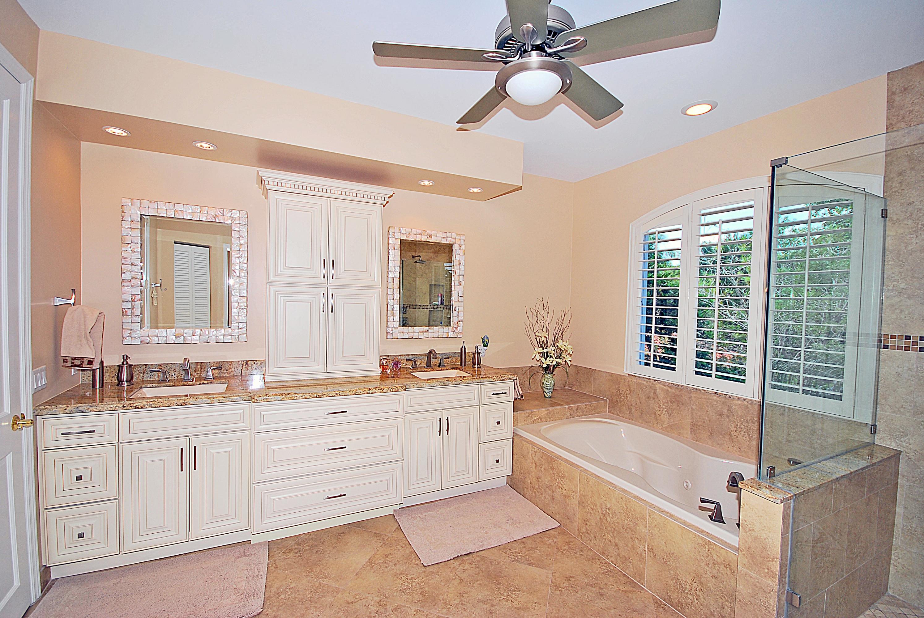 20646 Northwest 26th Avenue Boca Raton, FL 33434 - Photo 17 of 31 Master Bath