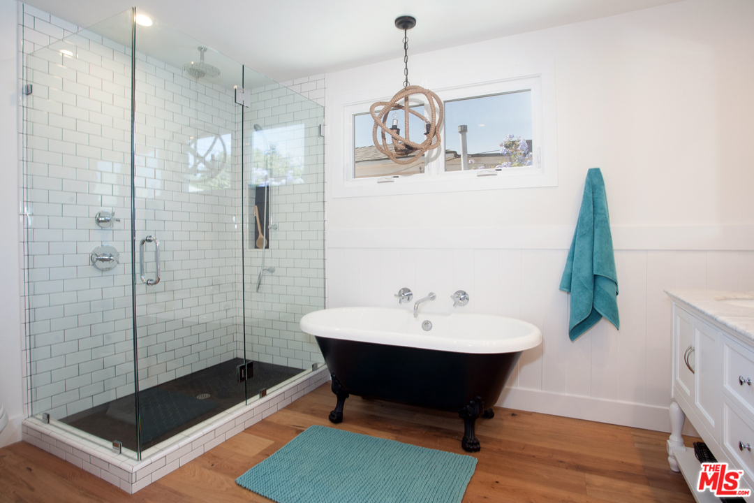 7810 Dunbarton Avenue Los Angeles, CA 90045 - Photo 32 of 48