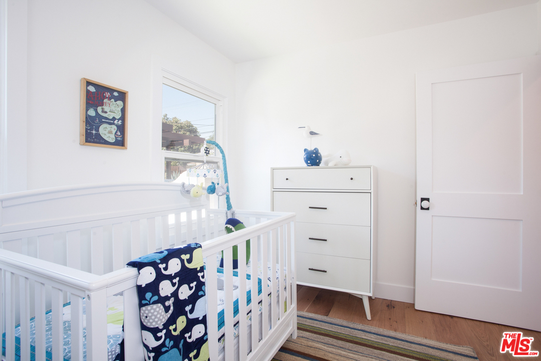 7810 Dunbarton Avenue Los Angeles, CA 90045 - Photo 40 of 48