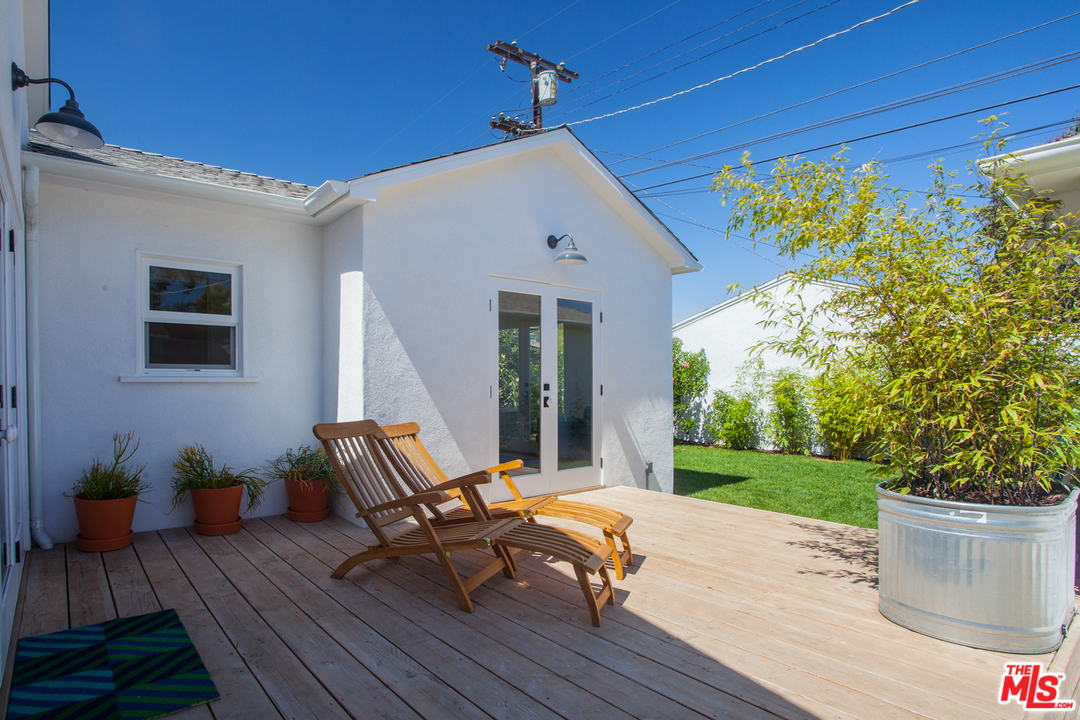 7810 Dunbarton Avenue Los Angeles, CA 90045 - Photo 41 of 48