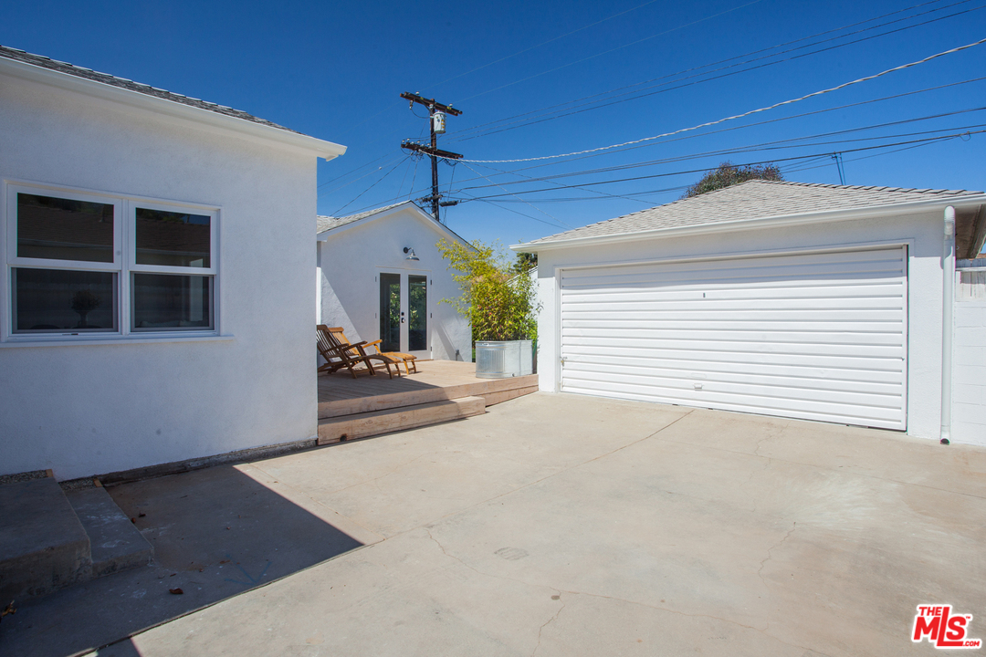 7810 Dunbarton Avenue Los Angeles, CA 90045 - Photo 47 of 48