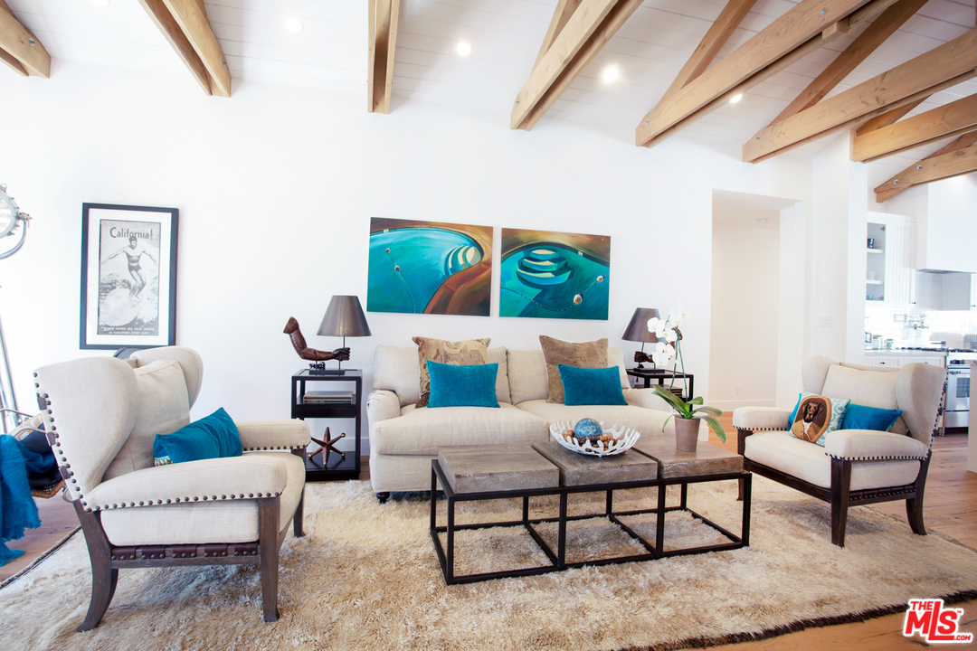 7810 Dunbarton Avenue Los Angeles, CA 90045 - Photo 7 of 48