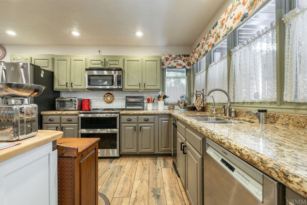 545 South Valley View Drive, Unit 67 St. George, UT 84770 - Photo 12 of 45 kitchen
