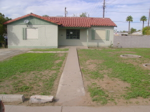 1744 East Granada Road Phoenix, AZ 85006 - Photo 1 of 1 --