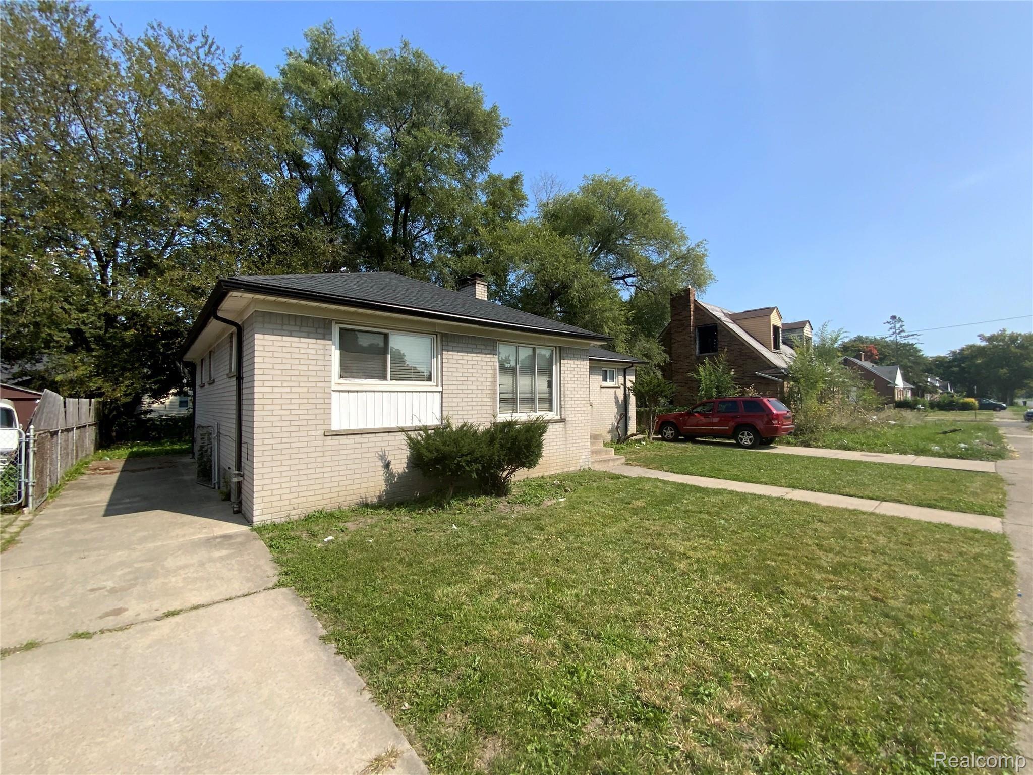 18827 Moross Road Detroit, MI 48224 - Photo 2 of 19 Photo Sep 23, 1 42 20 PM.jpg