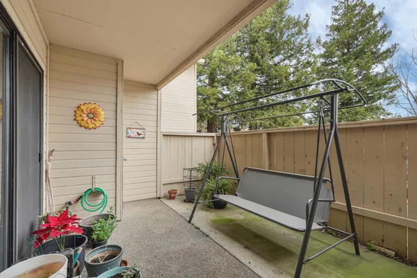 $295,000 | 2401 Eilers Lane, Unit 1105, Lodi, CA 95242