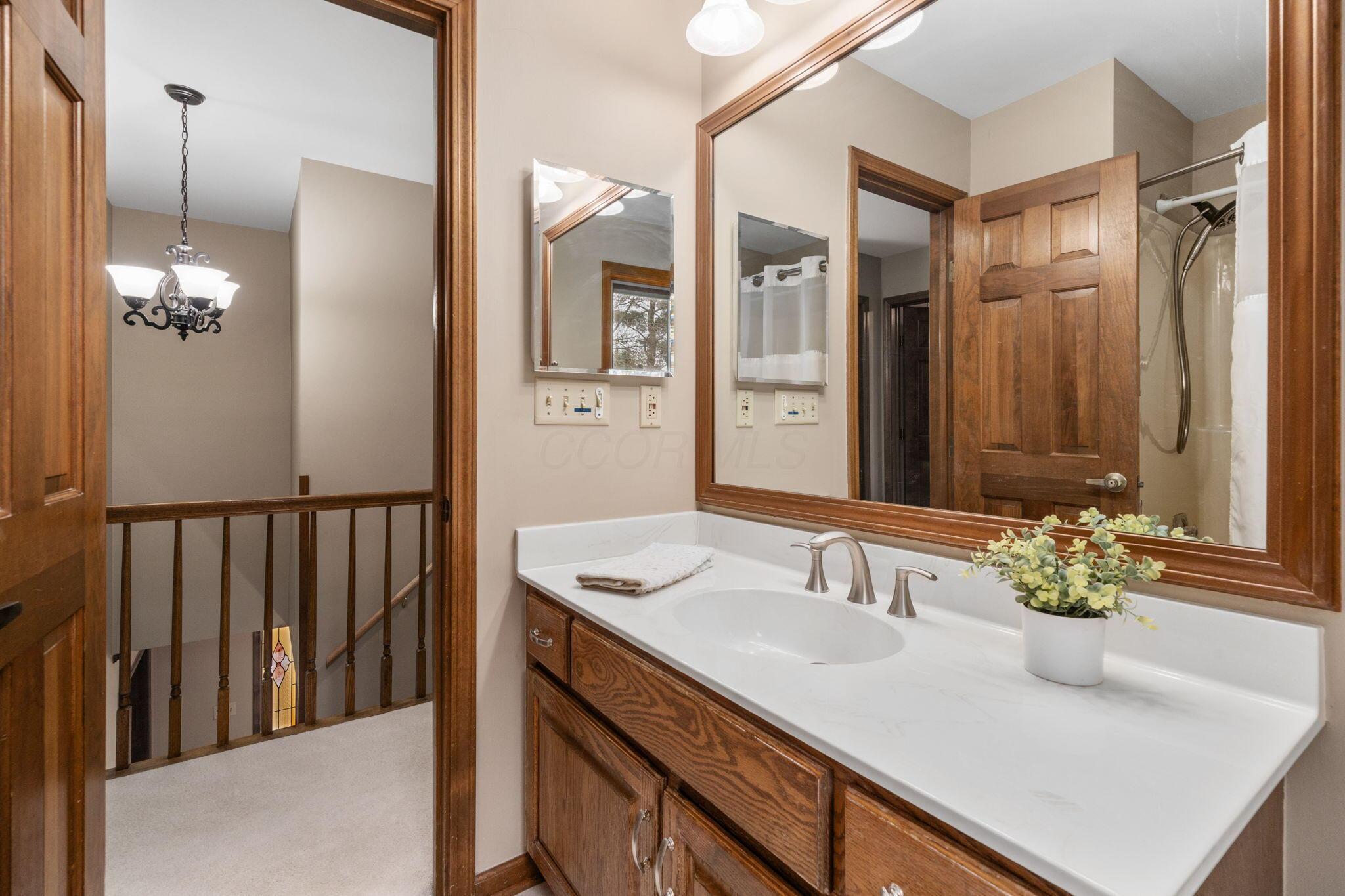 4944 Rutherford Road Powell, OH 43065 - Photo 82 of 100 Full Bathroom