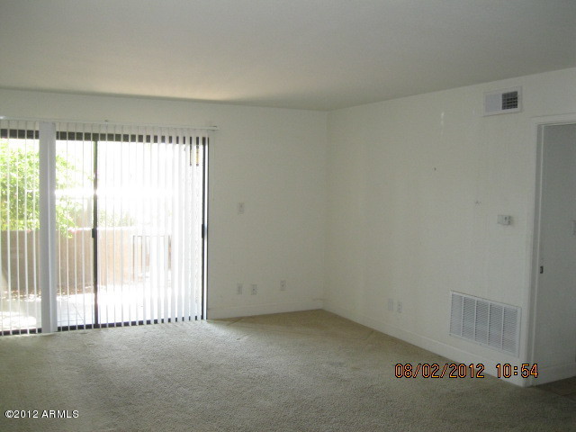 3825 East Camelback Road, Unit 148 Phoenix, AZ 85018 - Photo 3 of 18 IMG_1659
