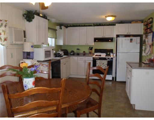21 Hazelton Road Barrington, RI 02806 - Photo 3 of 7 Kitchen.