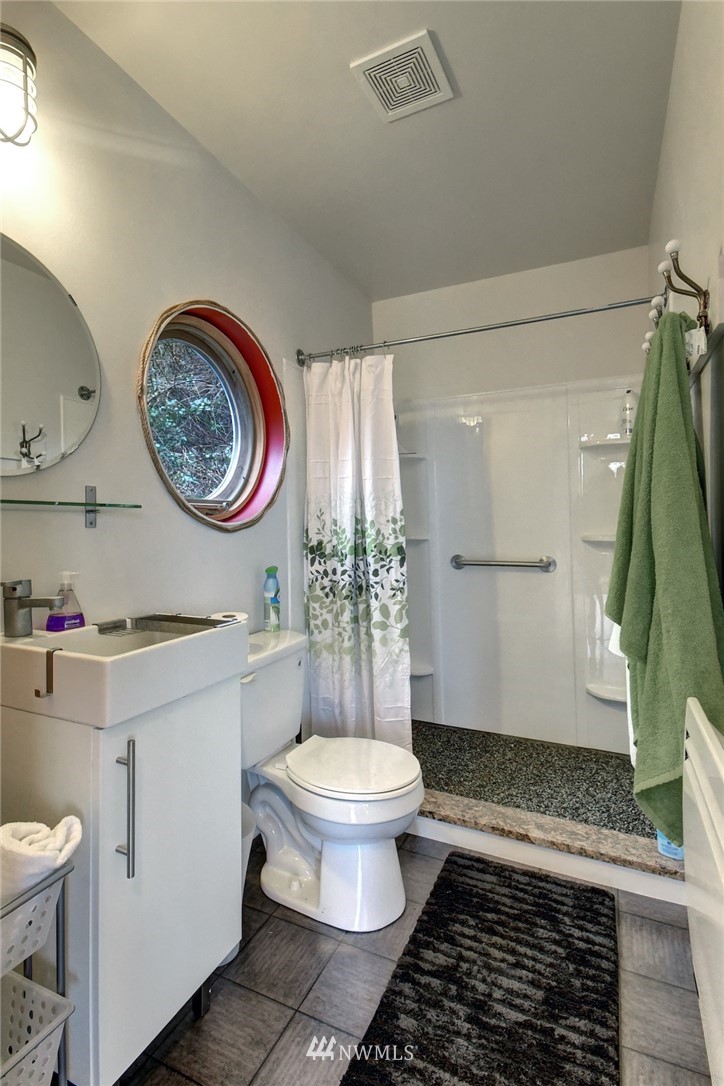 3563 Shell Street Greenbank, WA 98253 - Photo 6 of 15 Gallery Image 6