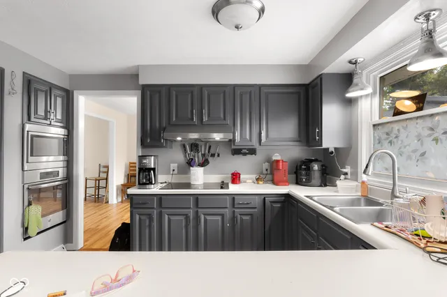 $387,400 | 1031 Parkside Drive, Columbus, IN 47203