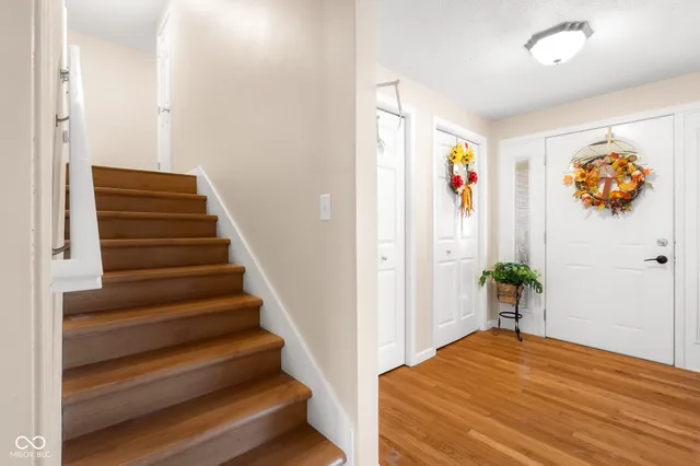 $387,400 | 1031 Parkside Drive, Columbus, IN 47203