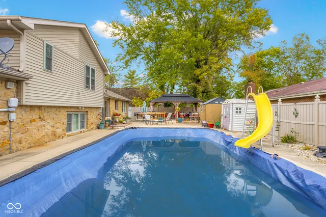 $387,400 | 1031 Parkside Drive, Columbus, IN 47203