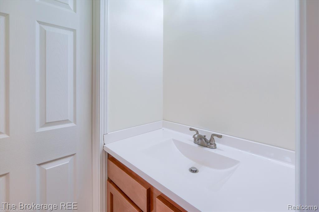 1077 Hadley Road Lapeer, MI 48446 - Photo 32 of 61