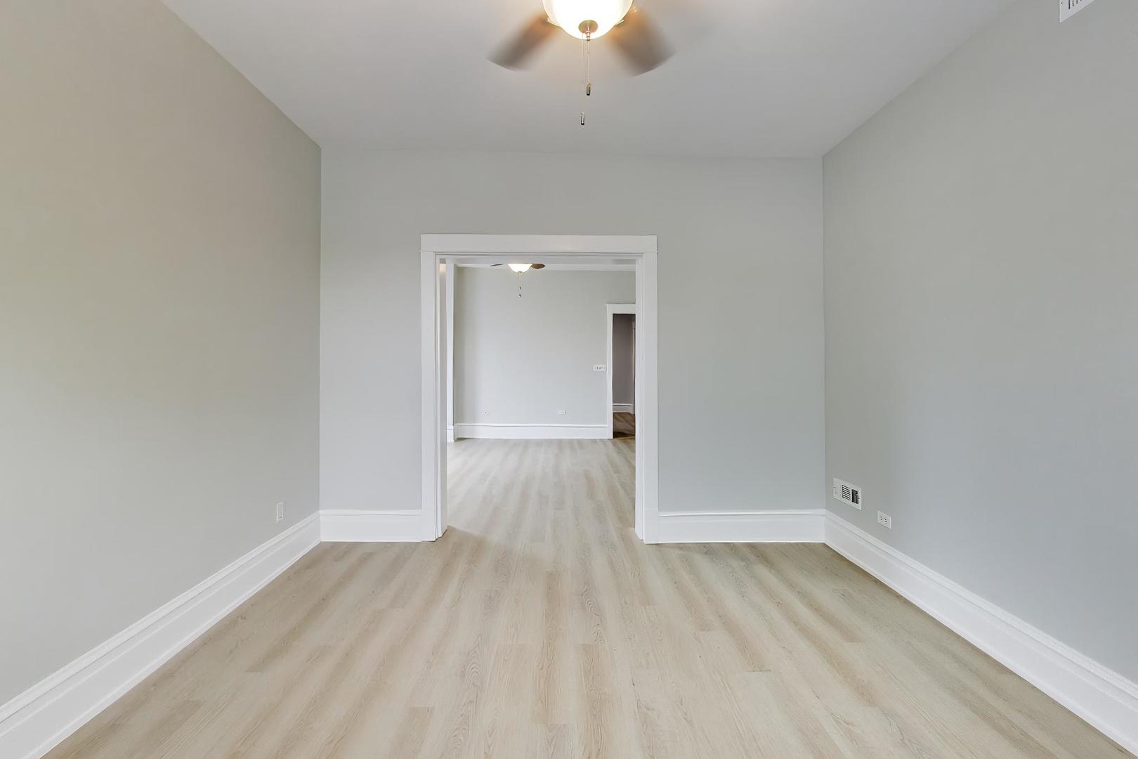 2114 West Byron Street, Unit 2 Chicago, IL 60618 - Photo 11 of 20