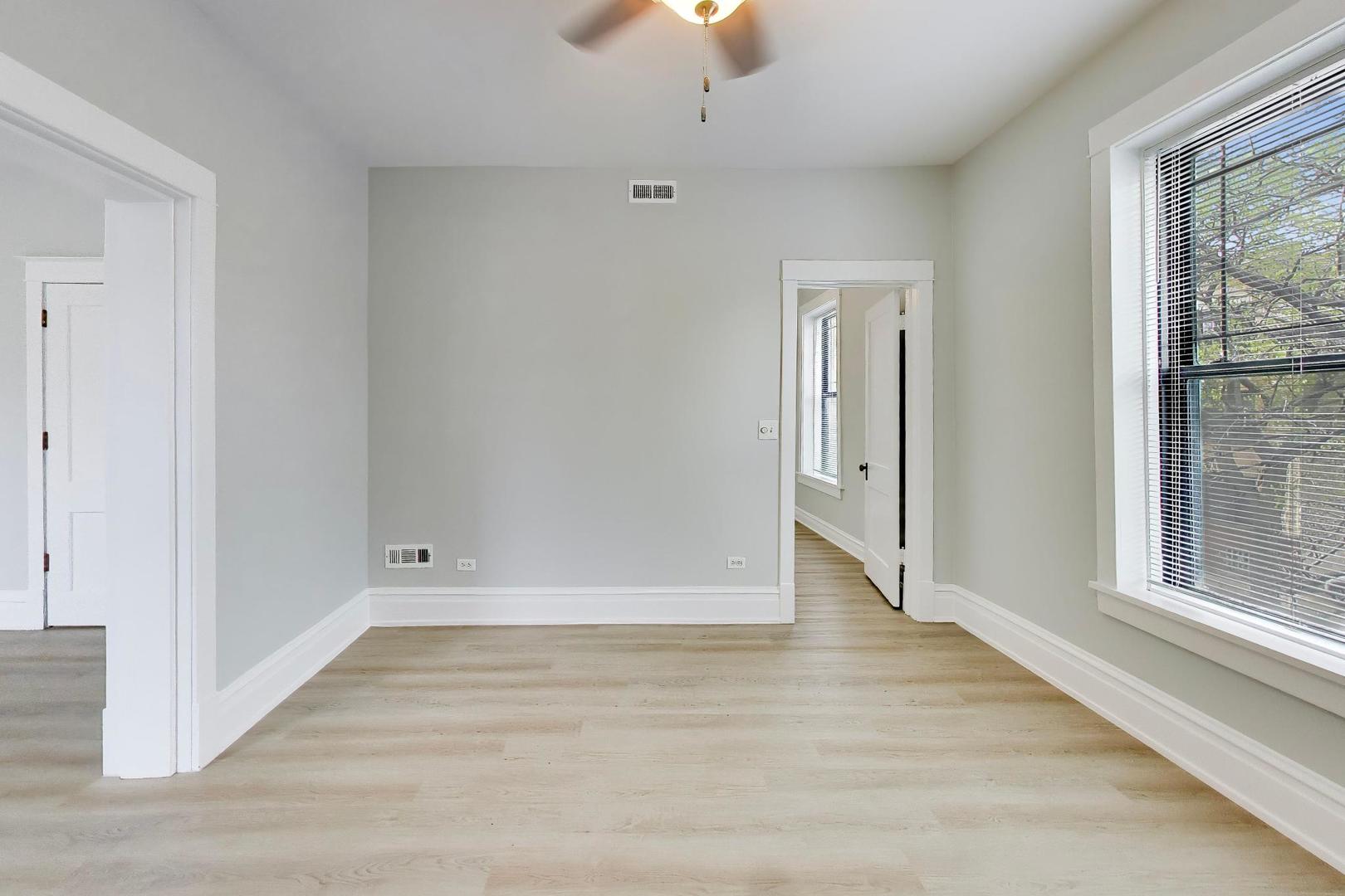 2114 West Byron Street, Unit 2 Chicago, IL 60618 - Photo 10 of 20