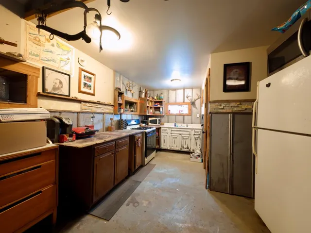 $299,000 | 15172 Snail Creek Road, Brookville, IN 47012