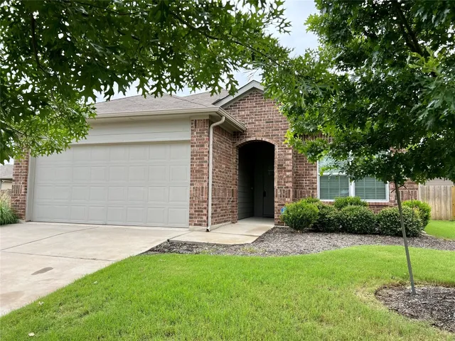 $1,800 | 104 Lassy Cove, Georgetown, TX 78626