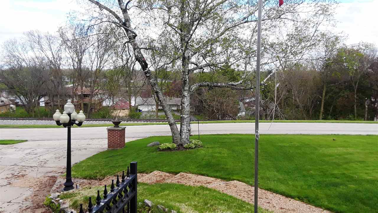 3416 Riverside Street Rockford, IL 61103 - Photo 3 of 25 Gallery Image 3