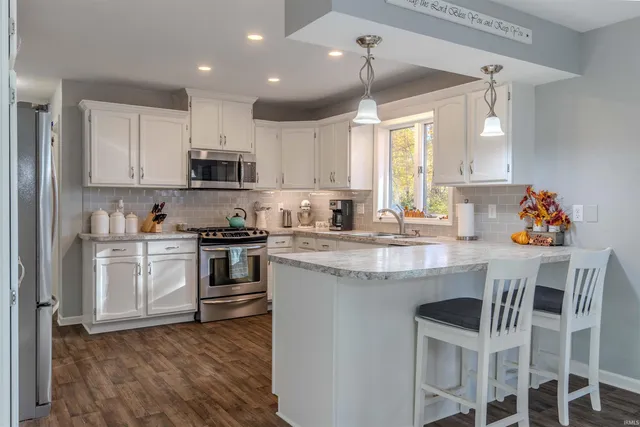 $425,000 | 7260 West 350 North, Shipshewana, IN 46565