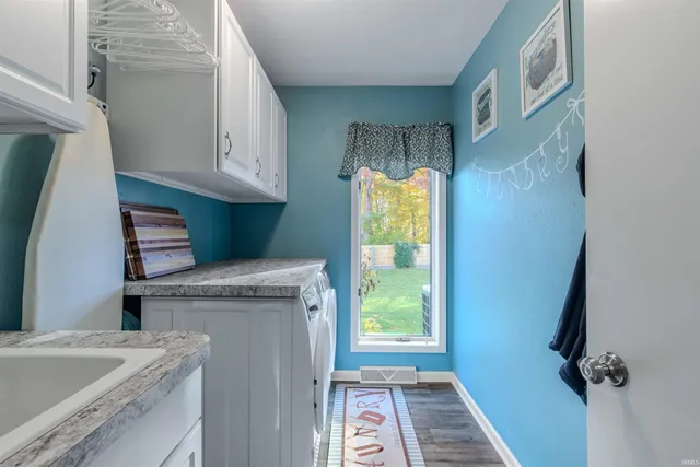 $425,000 | 7260 West 350 North, Shipshewana, IN 46565