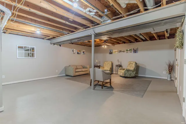 $425,000 | 7260 West 350 North, Shipshewana, IN 46565