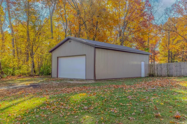 $425,000 | 7260 West 350 North, Shipshewana, IN 46565