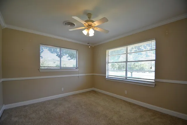 $460,000 | 416 Valley Drive, Kerrville, TX 78028