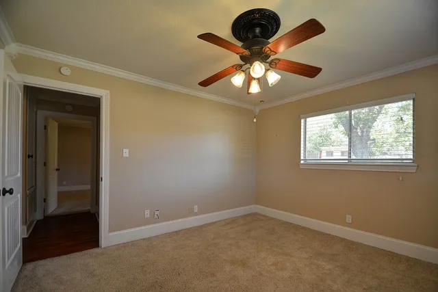 $460,000 | 416 Valley Drive, Kerrville, TX 78028