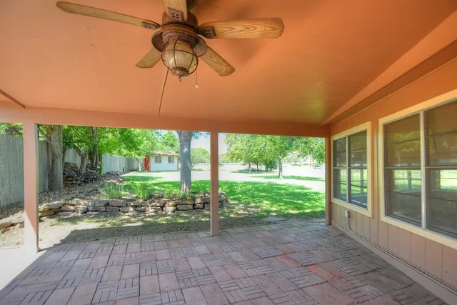 $460,000 | 416 Valley Drive, Kerrville, TX 78028