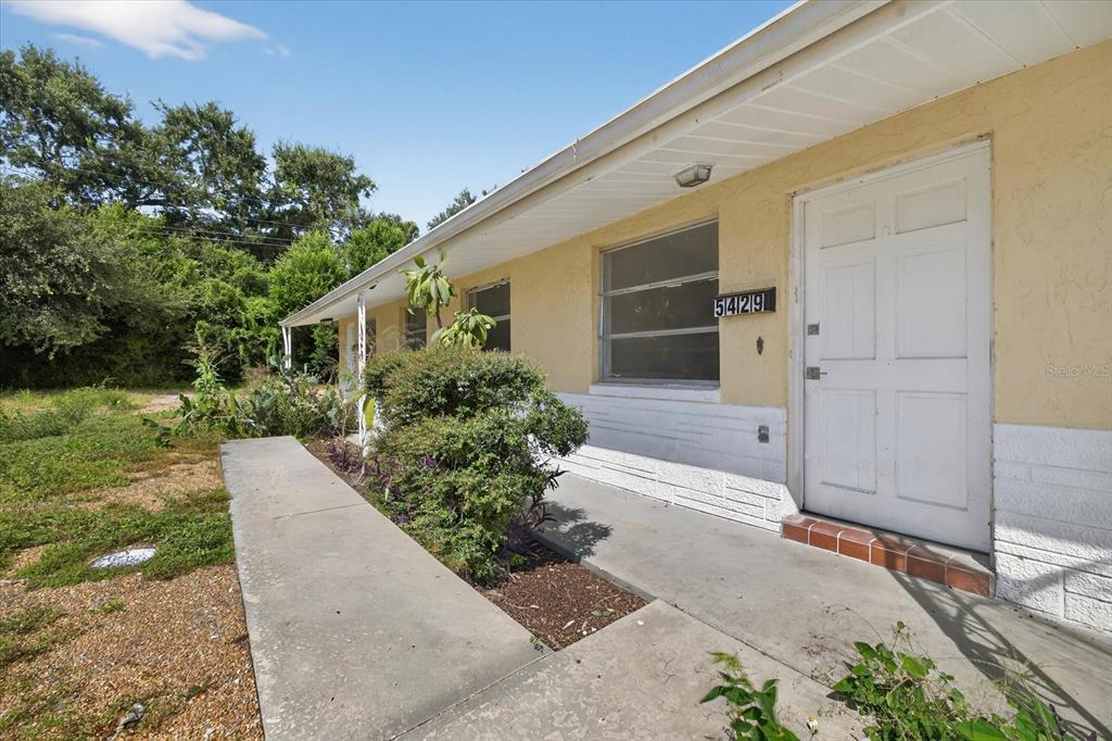 5419 Oceanic Road Holiday, FL 34690 - Photo 2 of 36