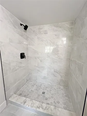 $2,500 | 9055 Wiles Road, Unit 208, Coral Springs, FL 33067