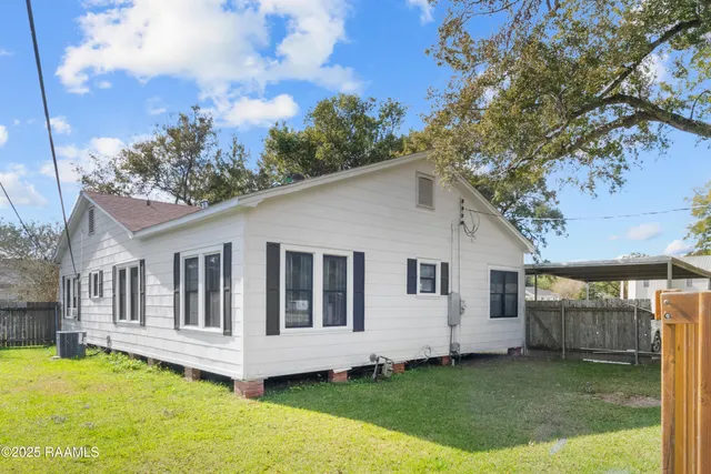 $150,000 | 501 Daspit Street, Gueydan, LA 70542