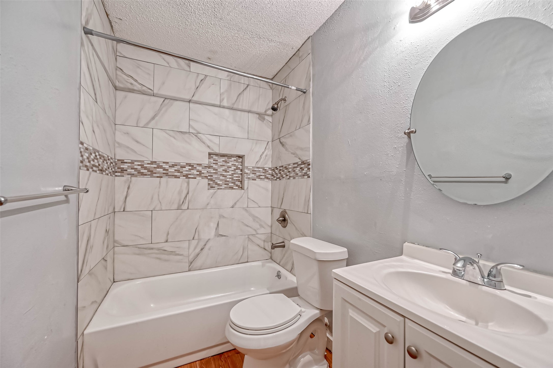 14427 Campden Hill Road Houston, TX 77045 - Photo 9 of 12